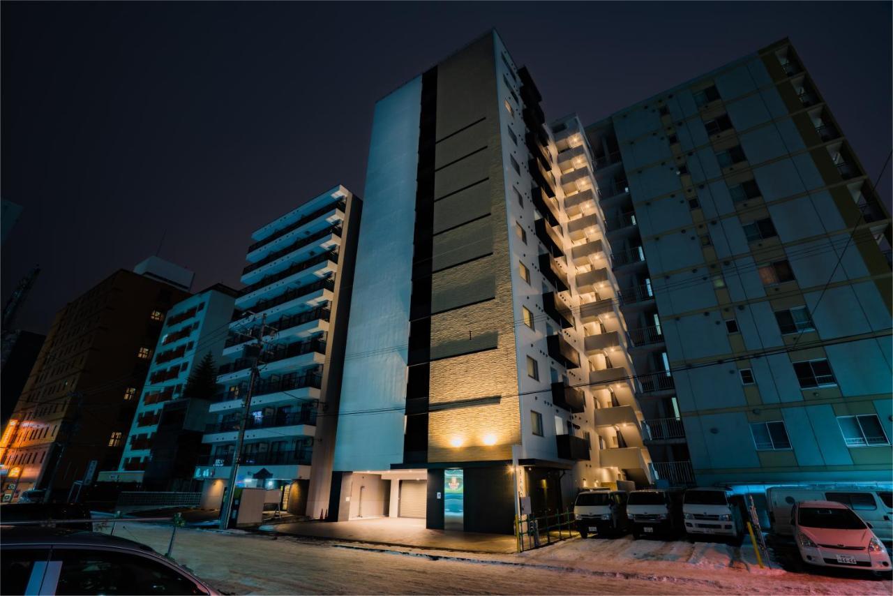 Randor Hotel Sapporo Suites Exterior foto Residential complex in the city